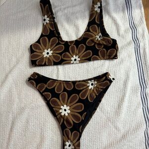 Ele swims brown floral bikini